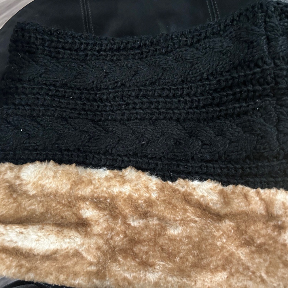 Free Country Black Knit Scarf with Faux Fur Trim